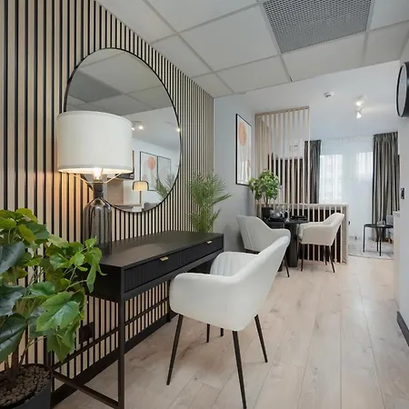 Wroclavia Dyrekcyjna By Renters Apartment